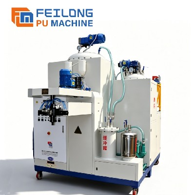 特大型聚氨酯弹性体浇注机（油加热）- 可生产400-6000KG产品/总产量可达500Kg/Min